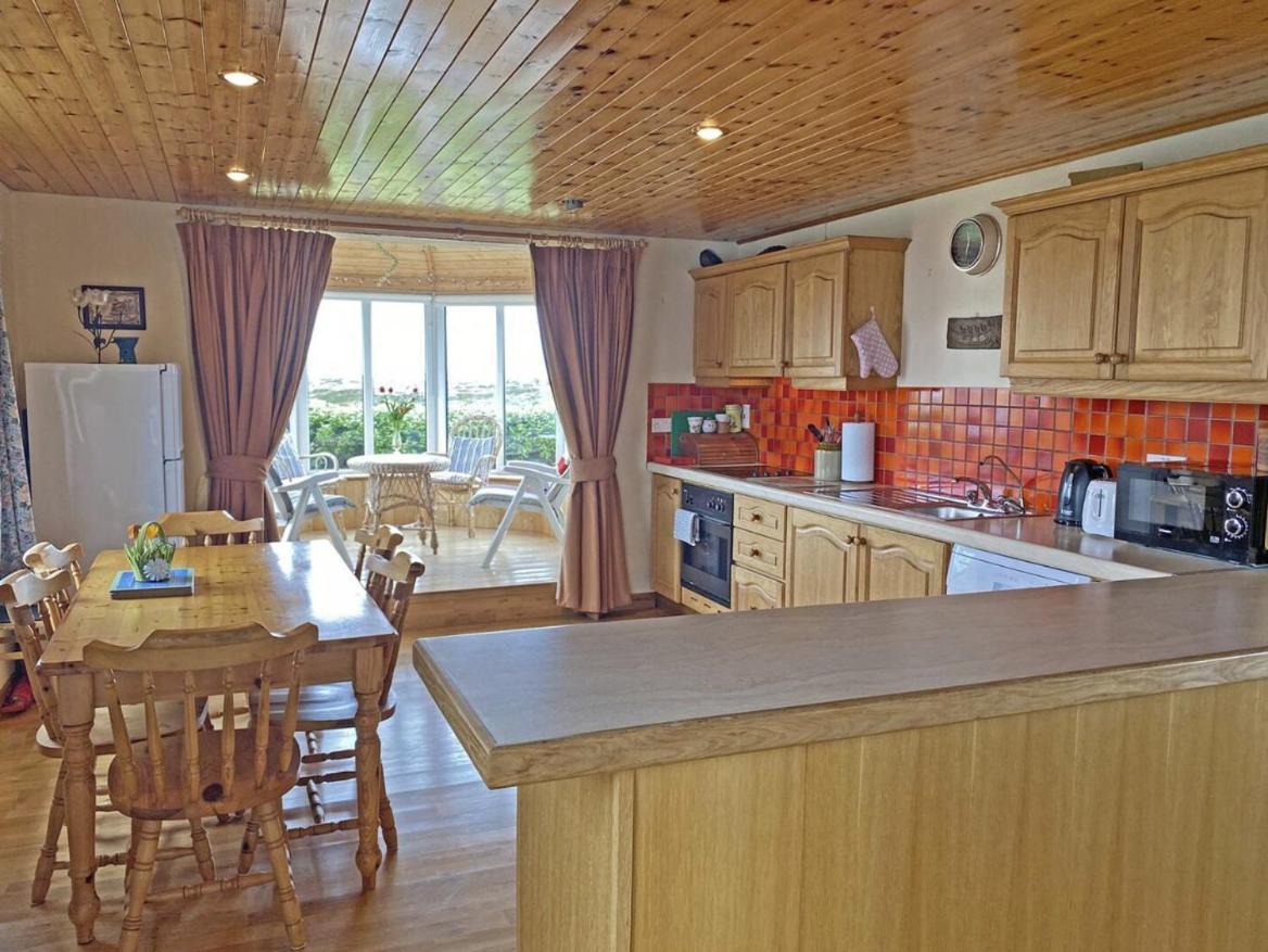 Lands End Cottage - Connemara Aughrus More Buitenkant foto